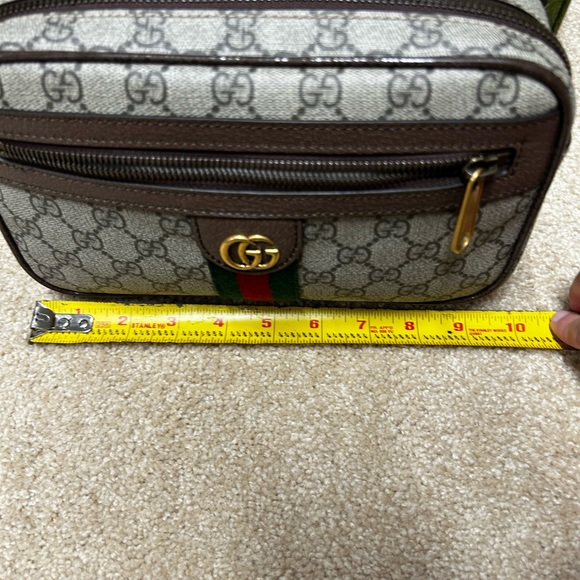 Authentic, like new Gucci belt bag - Picture 8 of 10